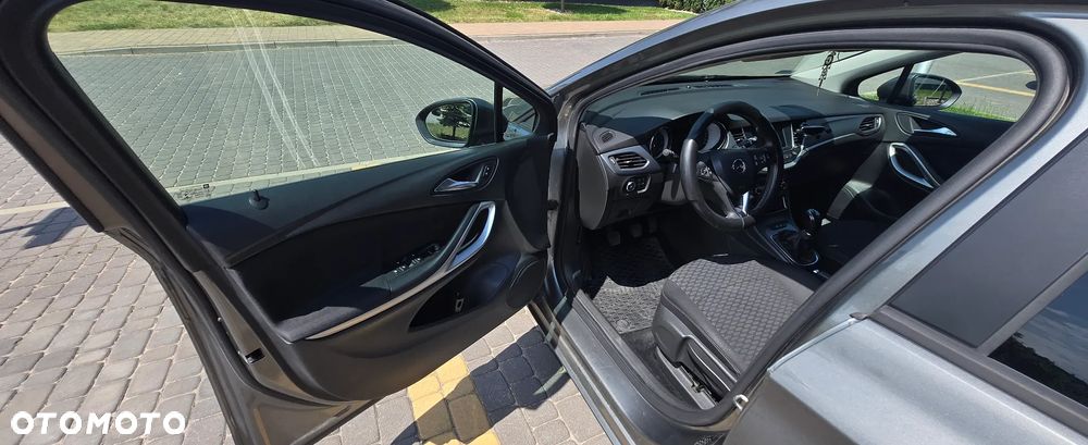 Opel Astra - 10