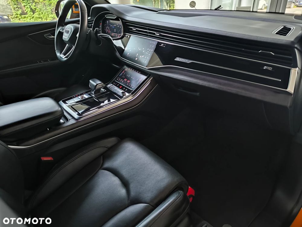 Audi Q8 - 14