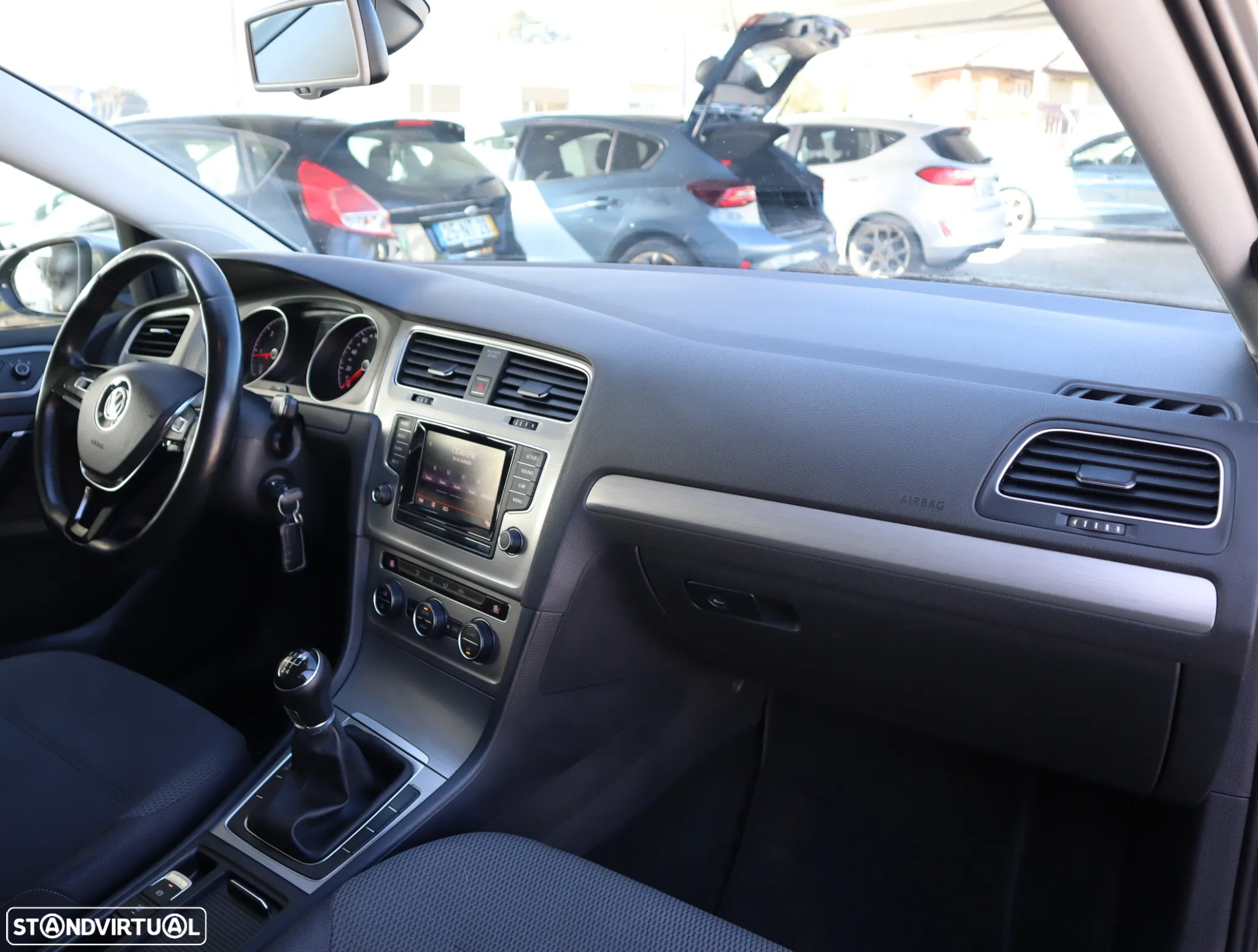 VW Golf 1.6 TDi Confortline - 5