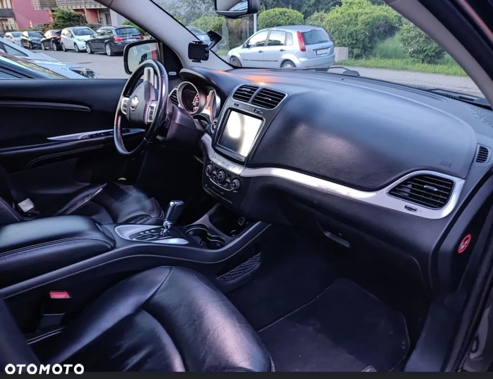 Fiat Freemont 2.0 Multijet Black Code AWD - 4