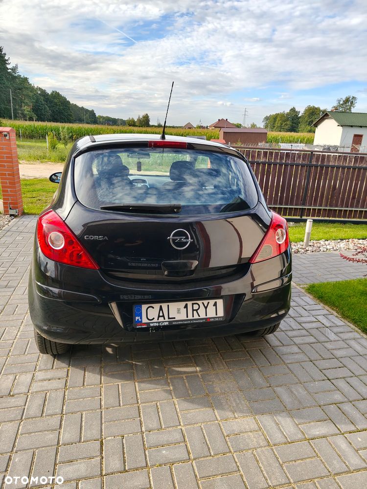 Opel Corsa 1.4 16V Cosmo - 4