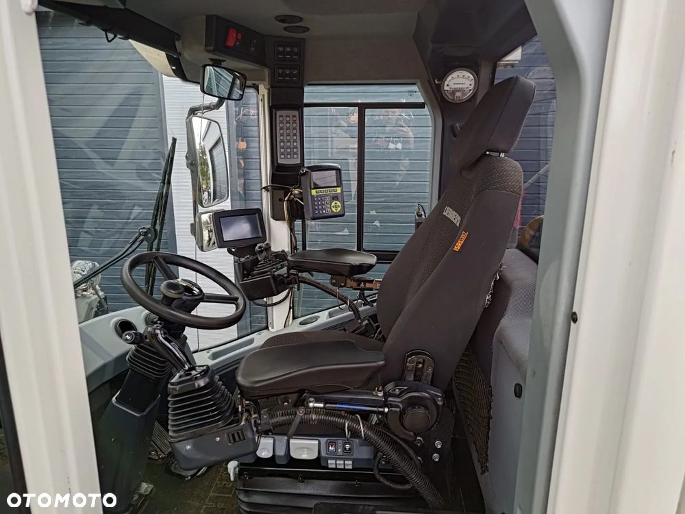 Liebherr L576 XPOWER - 7