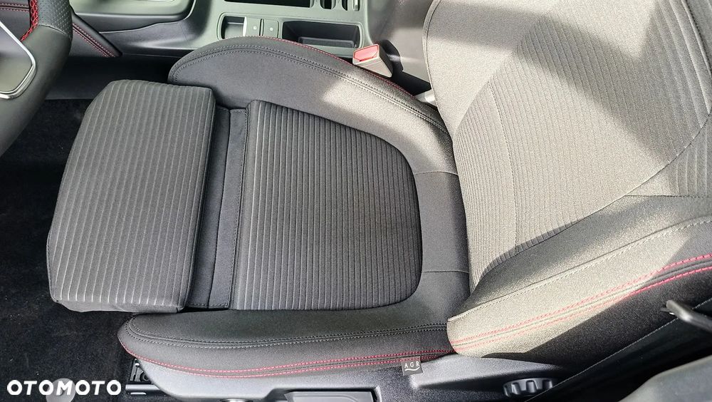 Ford Focus 1.0 EcoBoost mHEV ST-Line X - 14