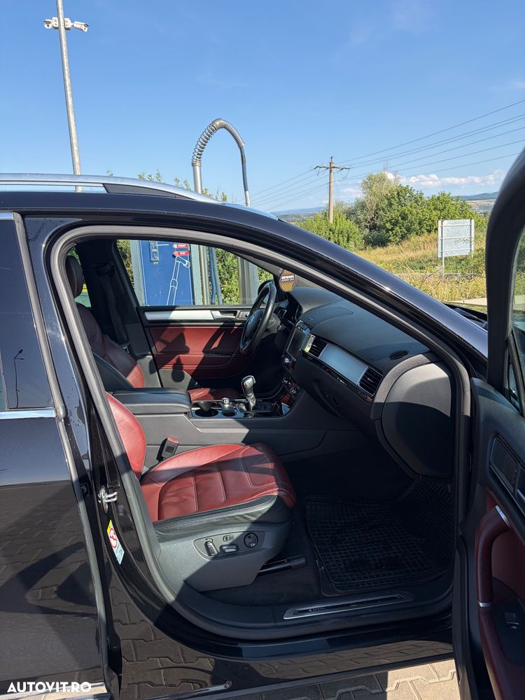 Volkswagen Touareg - 11