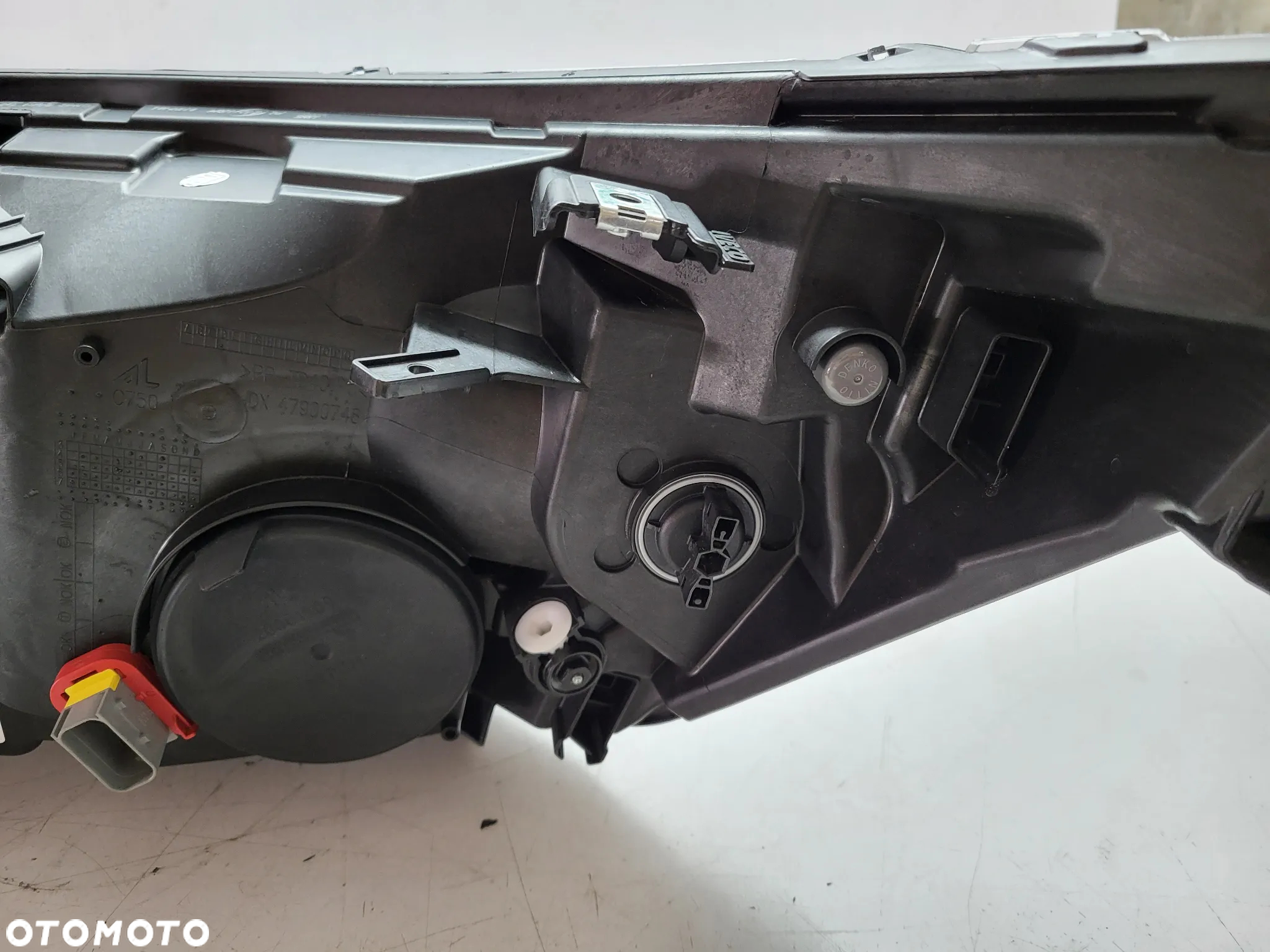 IVECO DAILY 19- LAMPA PRZEDNIA PRAWA REFLEKTOR PRZÓD 5802476873 - 15