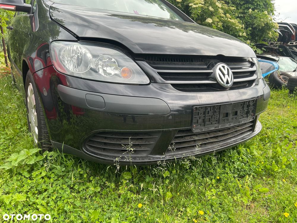 Zderzak przedni VW GOLF V Plus LC9Z na spryski - 2
