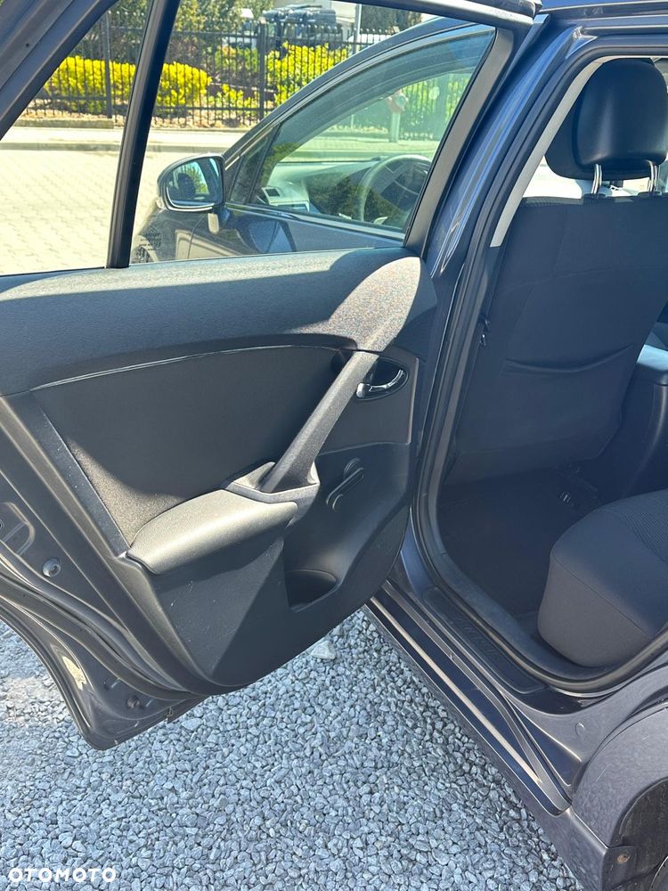 Toyota Avensis 1.6 Edition - 8
