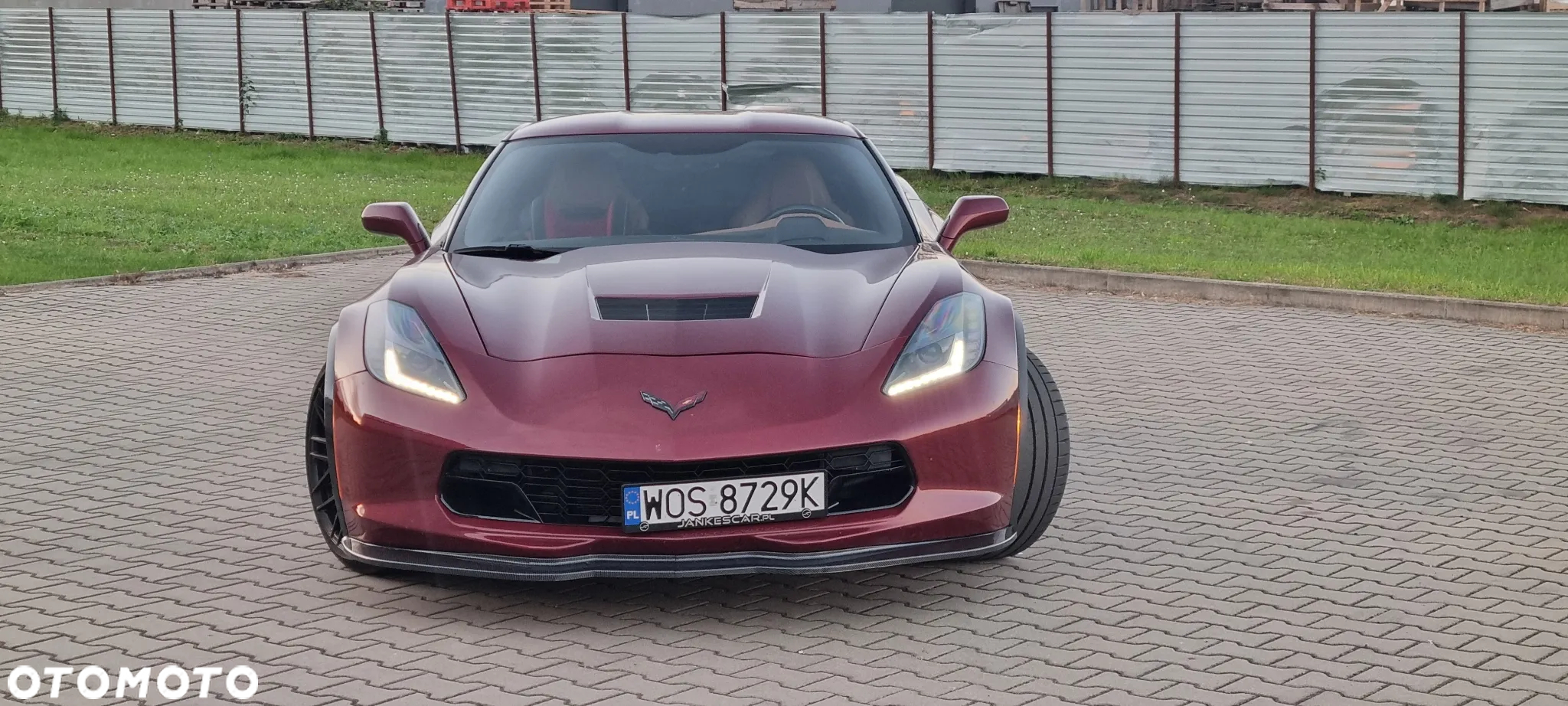 Chevrolet Corvette - 6