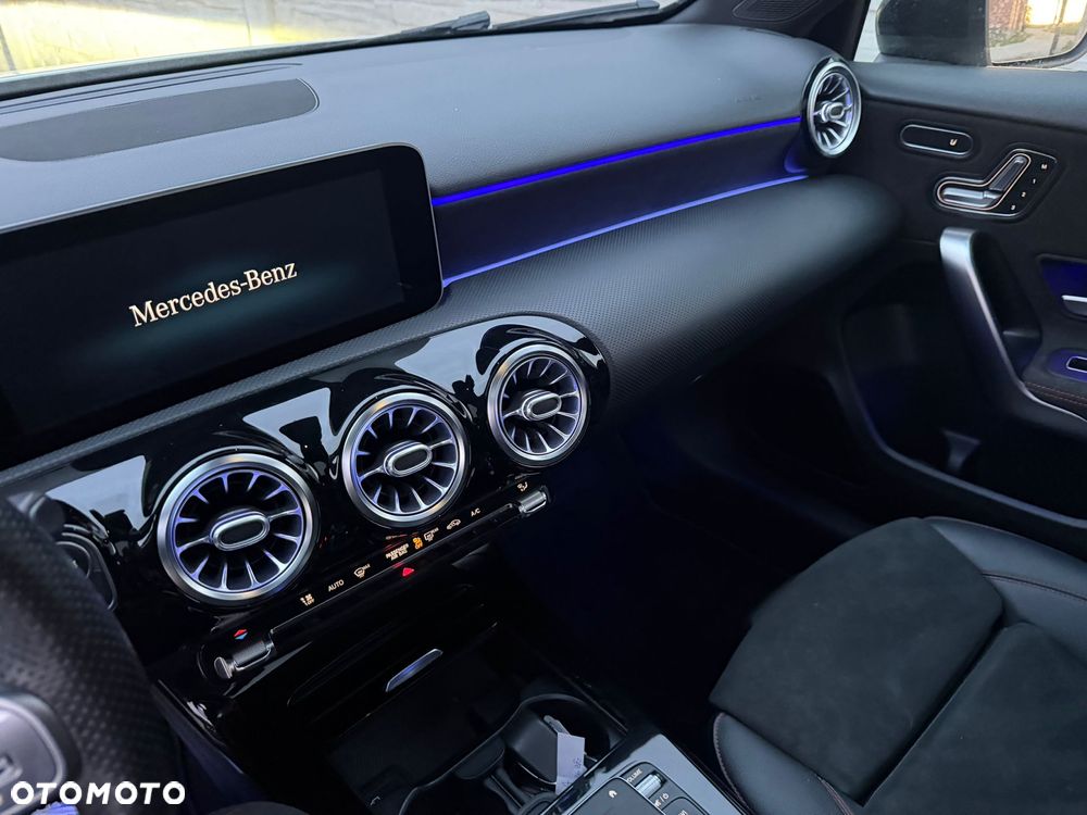 Mercedes-Benz Klasa A 200 d 8G-DCT AMG Line - 17