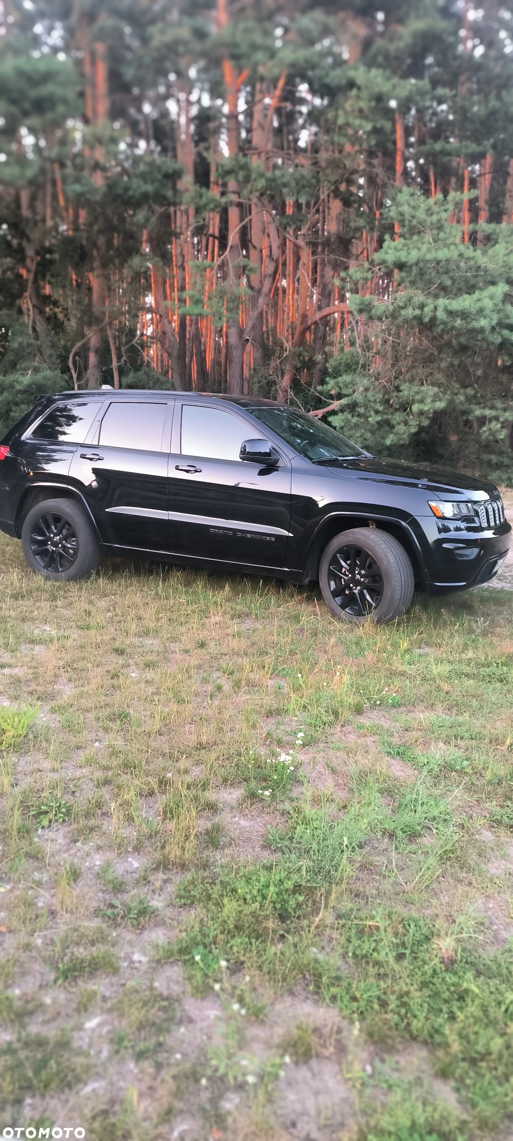 Jeep Grand Cherokee - 13
