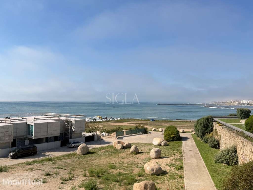 T2 em Lavadores com vistas mar e rio - Grande imagem: 2/22