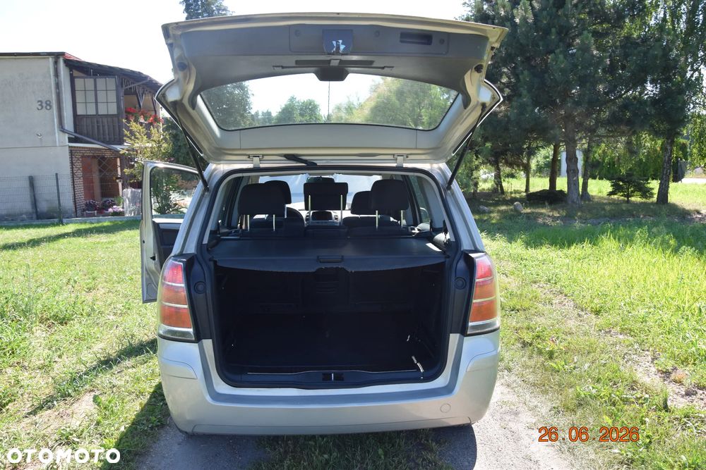 Opel Zafira 1.9 CDTI - 11