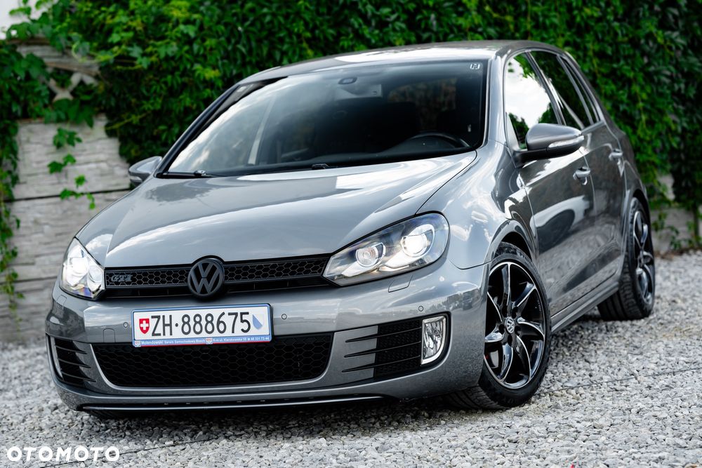 Volkswagen Golf 2.0 GTI DSG - 1