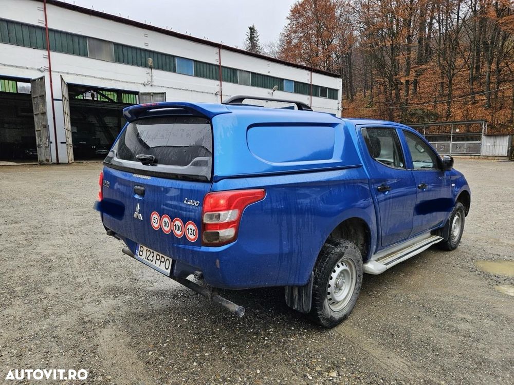 Mitsubishi L200 Double Cab M/T Invite - 24