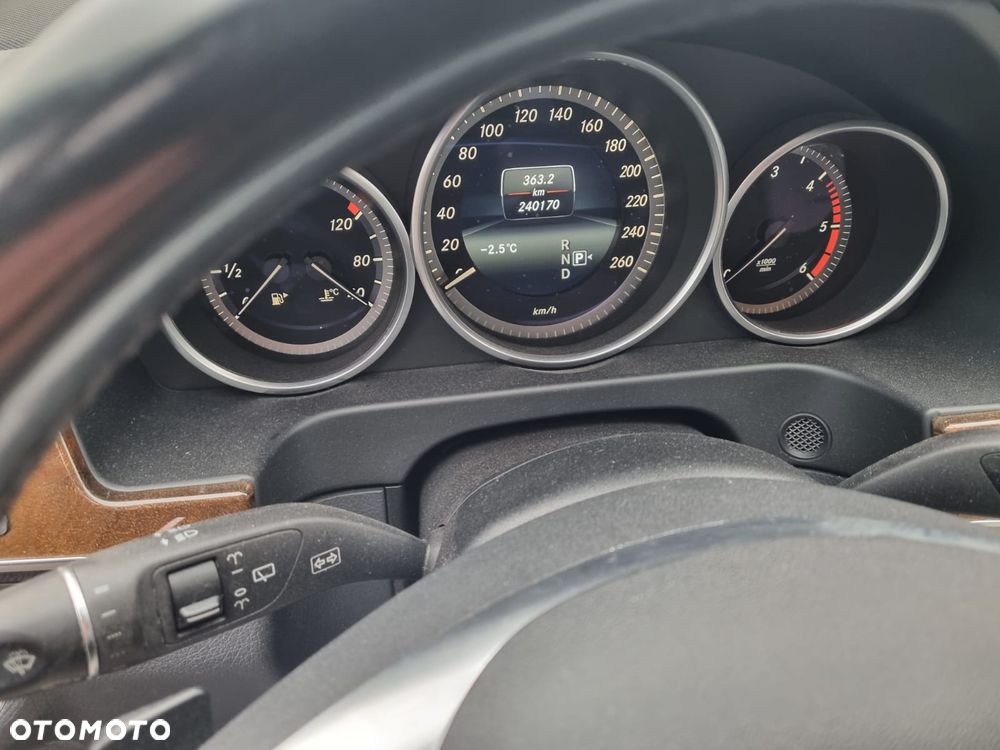 Mercedes-Benz Klasa E 200 CDI 7G-TRONIC - 10