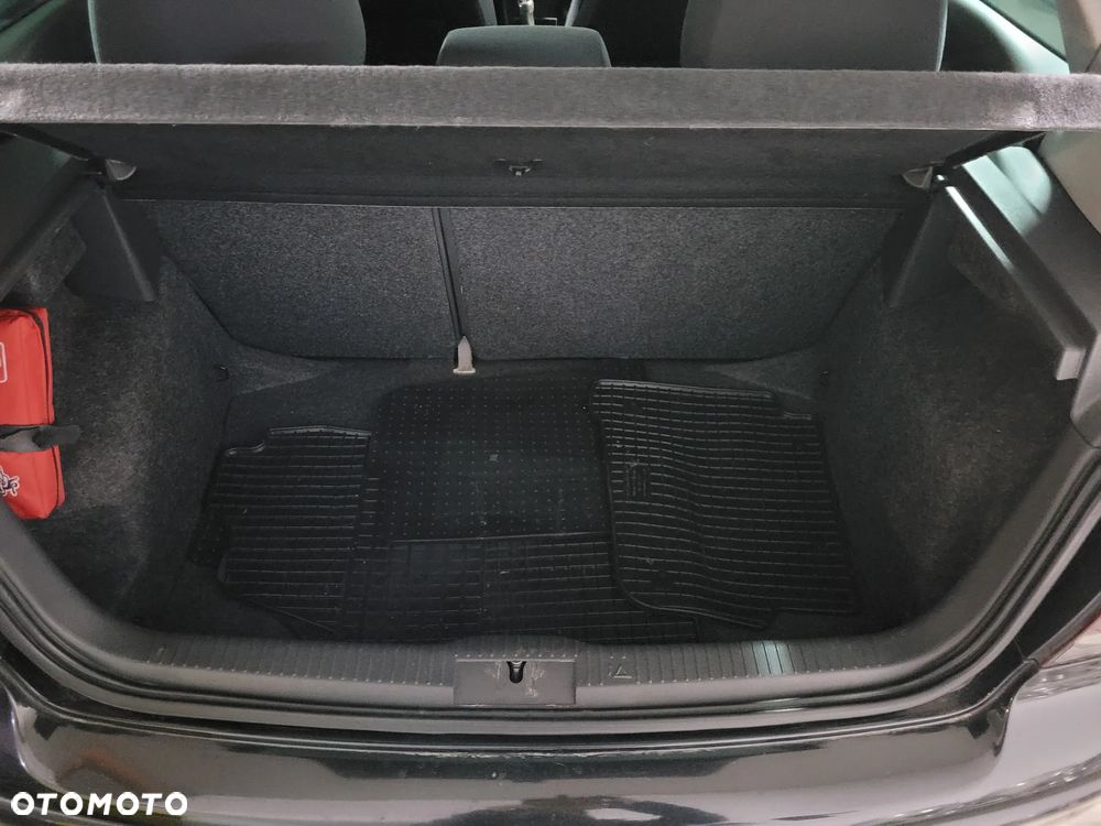 Volkswagen Polo 1.4 Sportline - 2