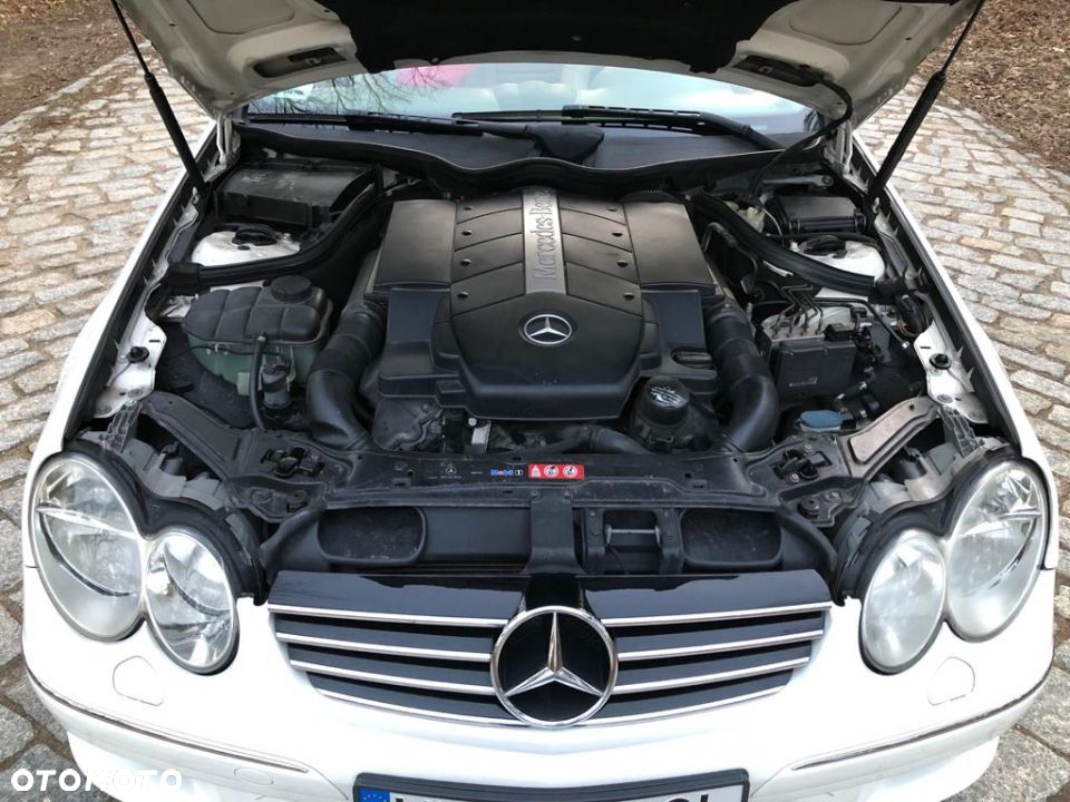 Mercedes-Benz CLK - 13