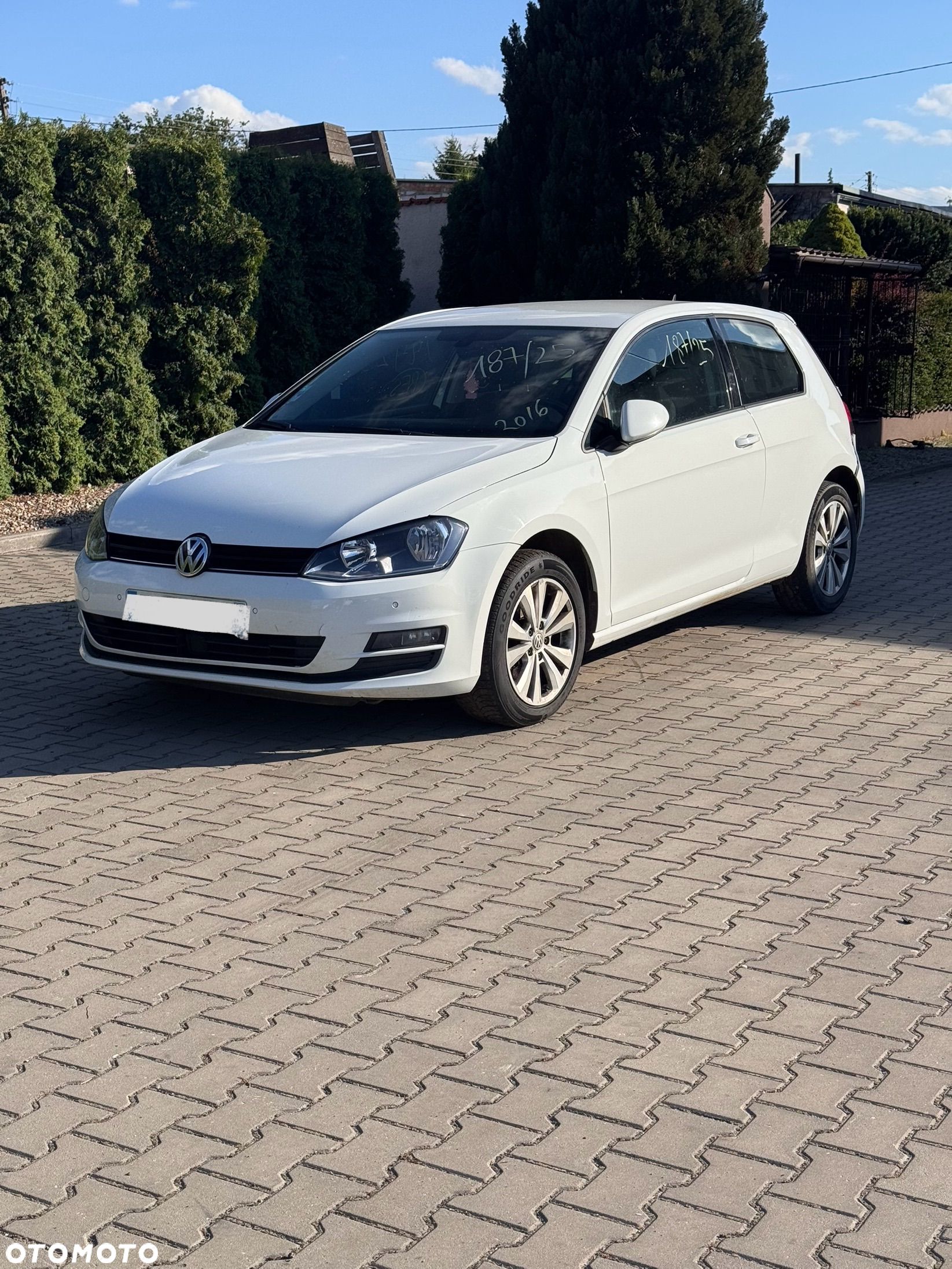 Volkswagen Golf 1.6 BlueTDI Comfortline - 1