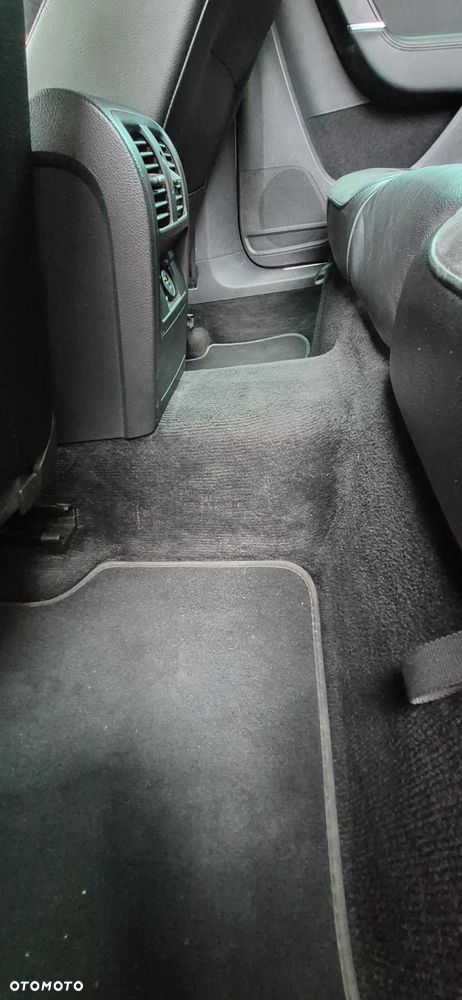 Volkswagen Passat 2.0 TDI Highline DSG - 9