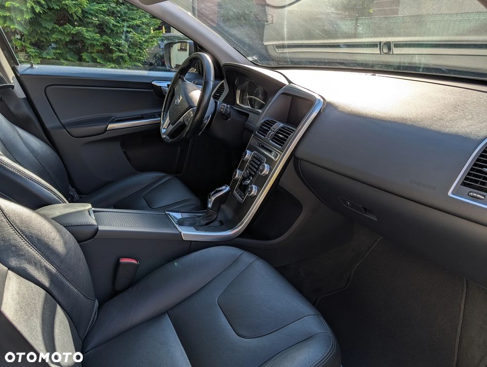 Volvo XC 60 T5 AWD Summum - 25