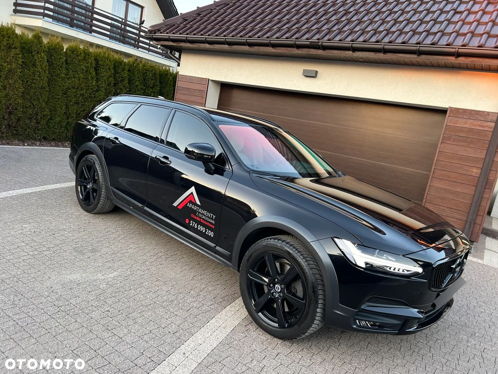 Volvo V90 Cross Country D5 AWD Pro - 4