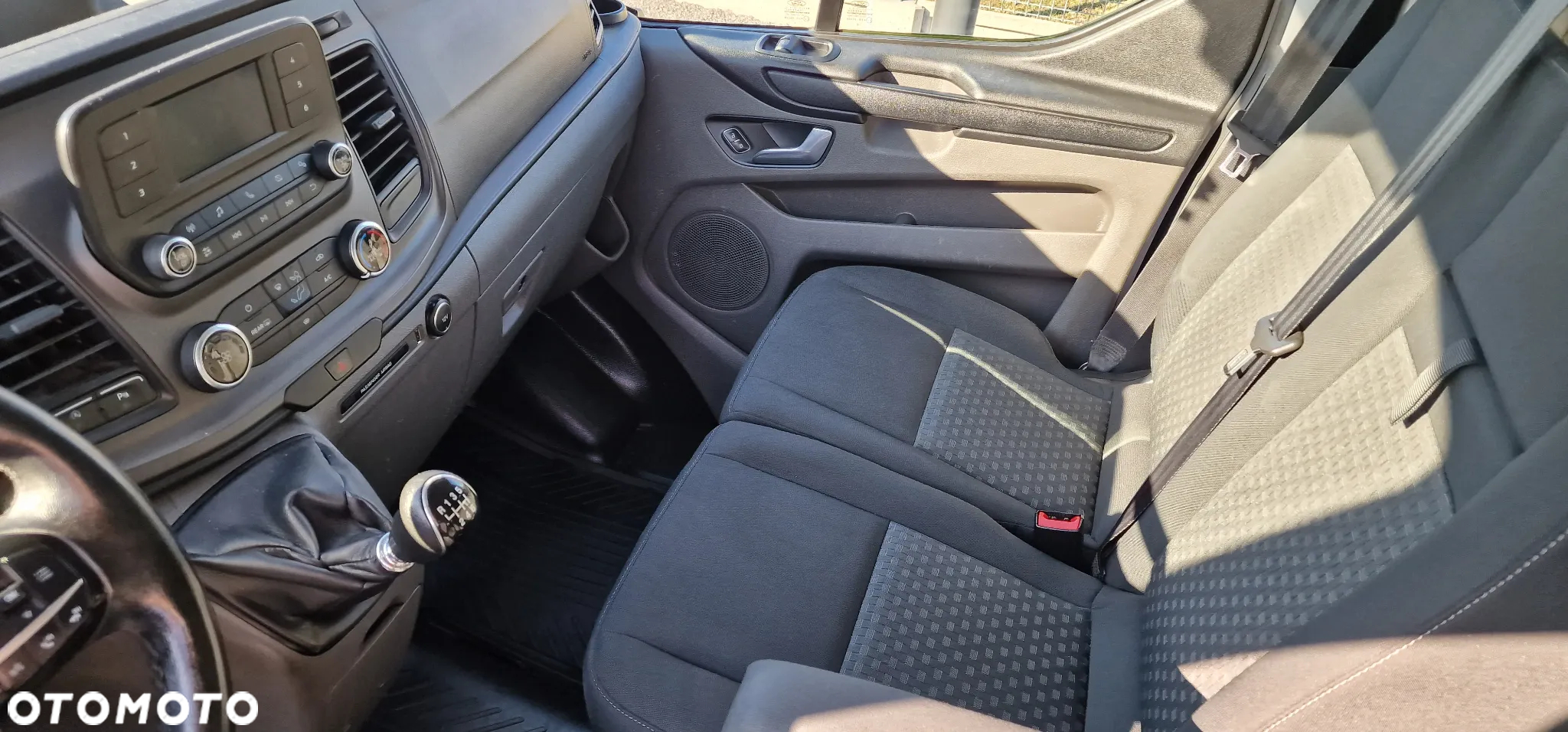 Ford Transit Custom 320 L2H1 PKW VA Trend - 12