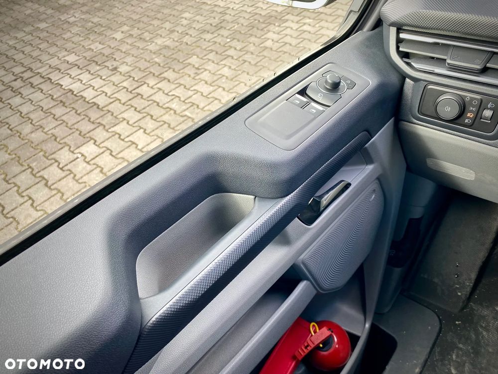 Ford Transit Custom Van TREND L2 - 24