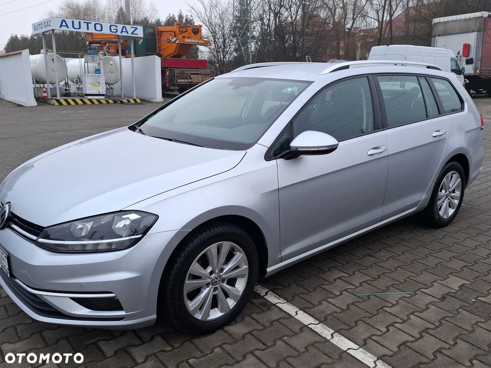 Volkswagen Golf Variant 1.6 TDI SCR DSG Comfortline - 5