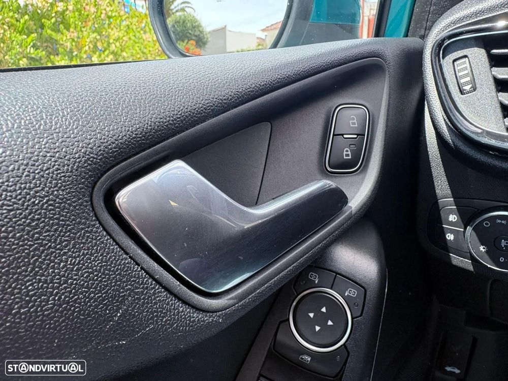 Ford Fiesta 1.0 T EcoBoost Titanium - 34