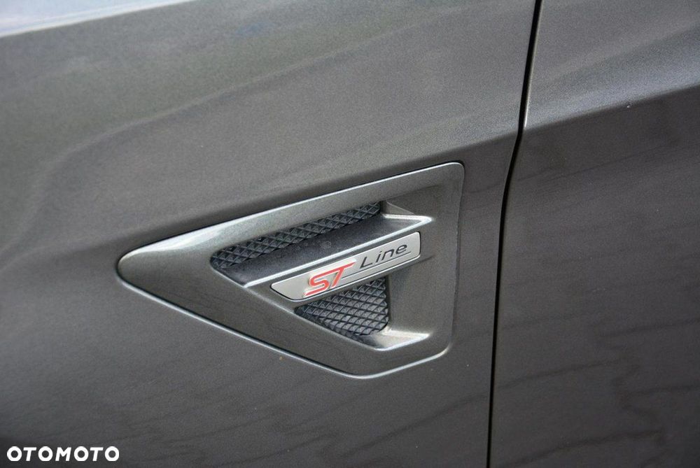 Ford S-Max - 36