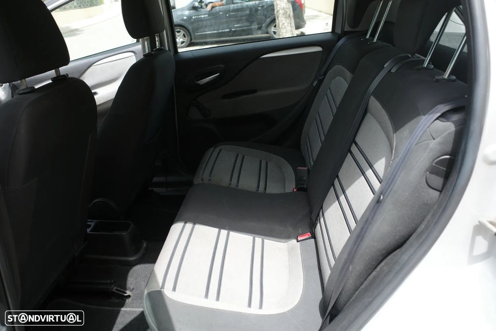 Fiat Punto Evo 1.4 Dynamic - 9