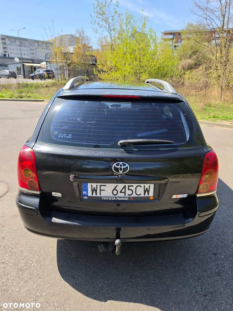 Toyota Avensis 1.8 VVT-i Executive - 5