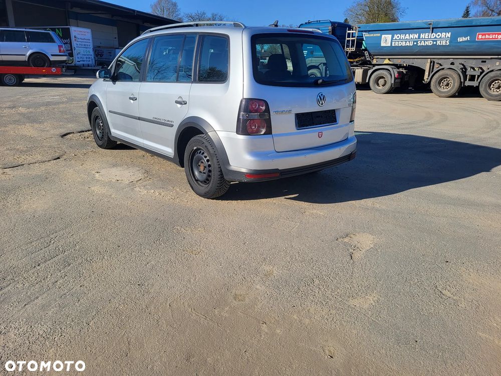 Volkswagen Touran 1.9 TDI - 4