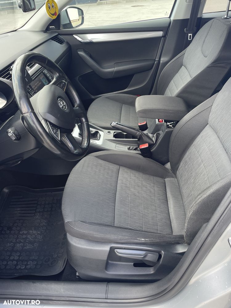 Skoda Octavia 1.6 TDI STYLE DSG - 14