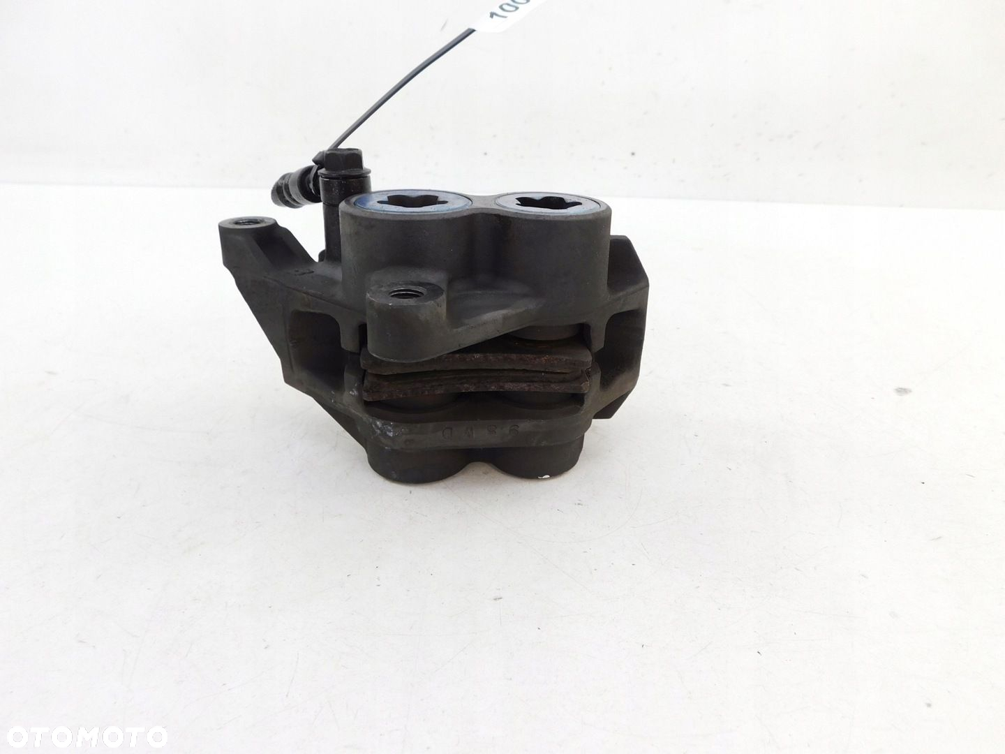 YAMAHA FZS 600 ZACISK HAMULCA PRZÓD LEWY - 2