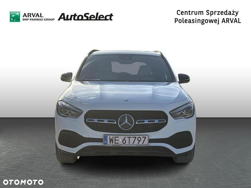 Mercedes-Benz GLA 200 Style - 9