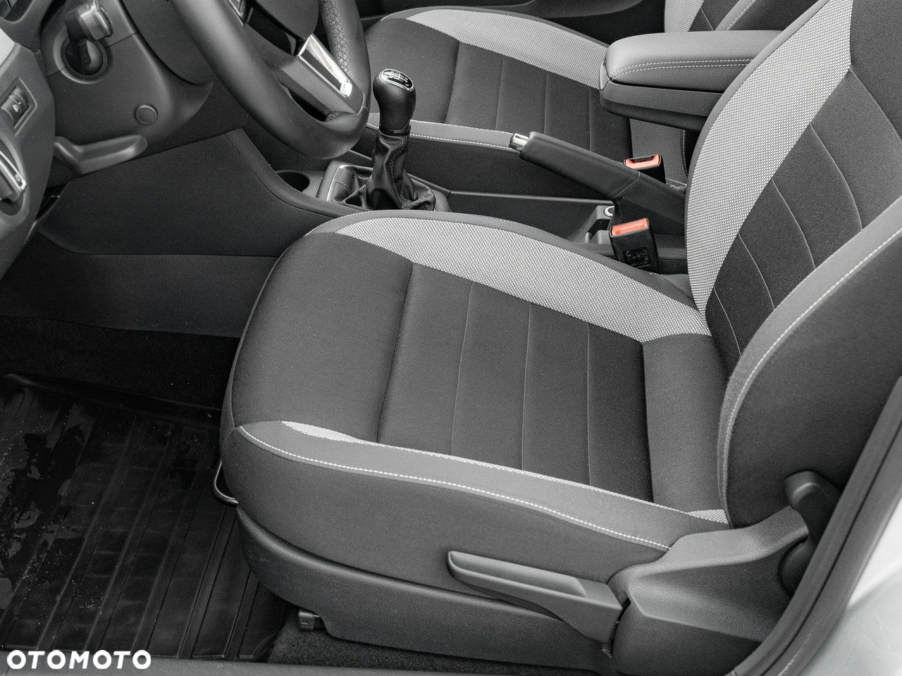 Skoda RAPID 1.0 TSI Ambition - 14