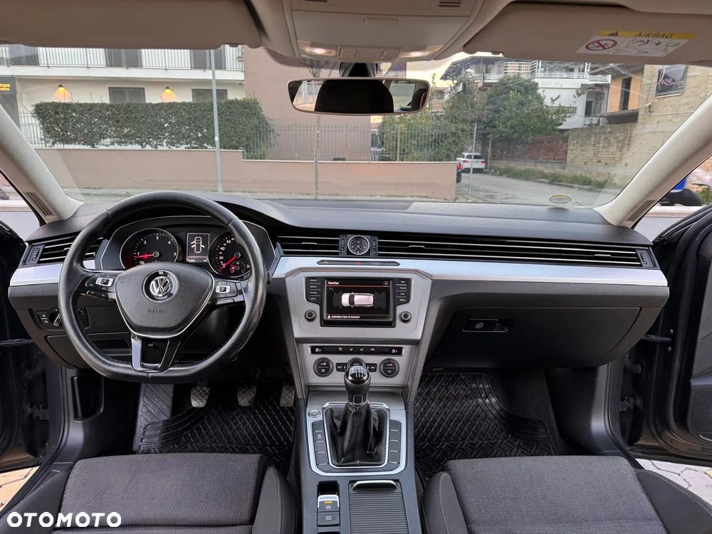 Volkswagen Passat Variant 1.6 TDI (BlueMotion Technology) Comfortline - 20