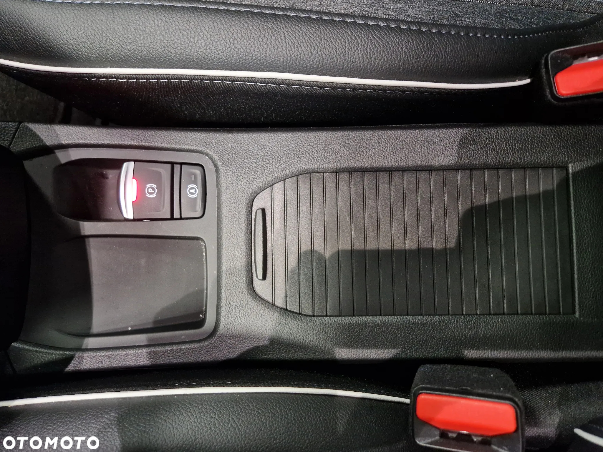 Mitsubishi Colt - 16