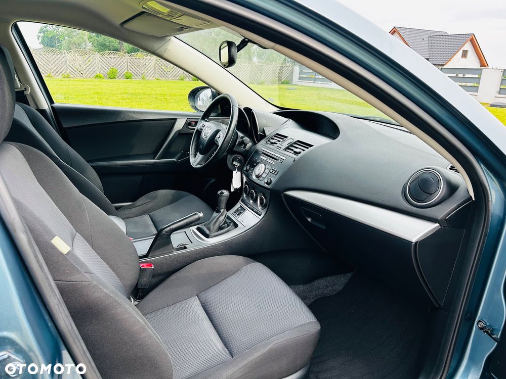 Mazda 3 1.6 Sport Active - 17