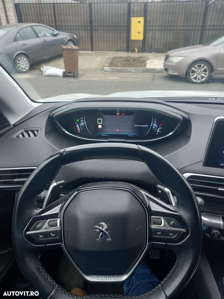Peugeot 3008 BlueHDi 130 Stop & Start EAT8 Active - 6