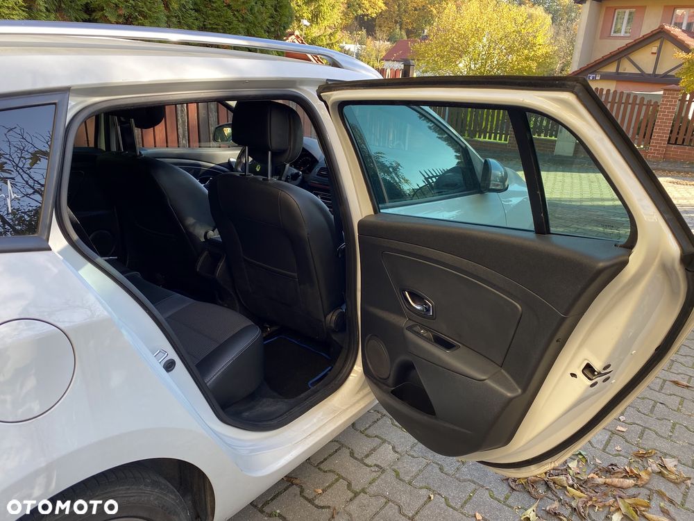 Renault Megane ENERGY TCe 115 Start & Stop Bose Edition - 13