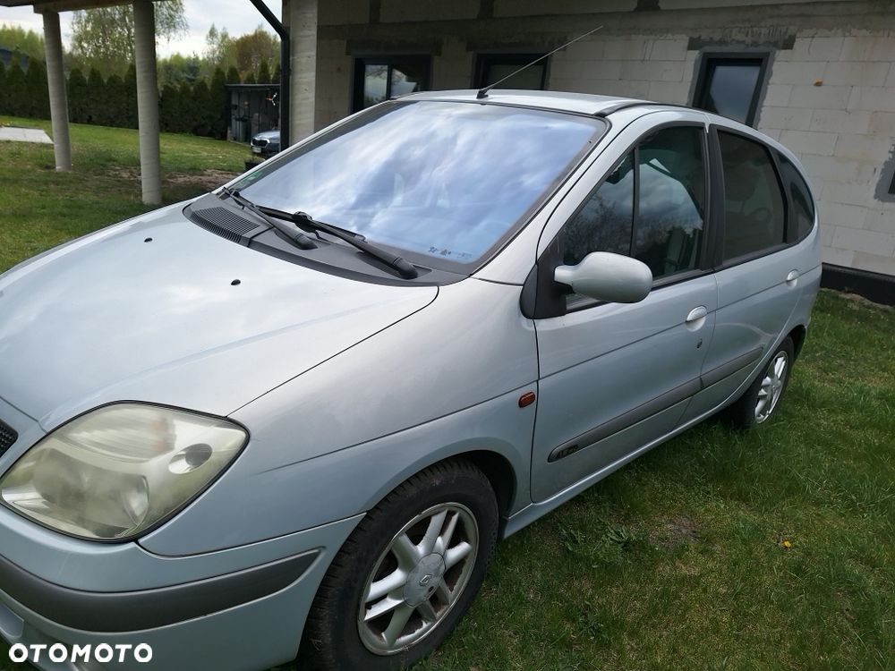 Renault Scenic - 2