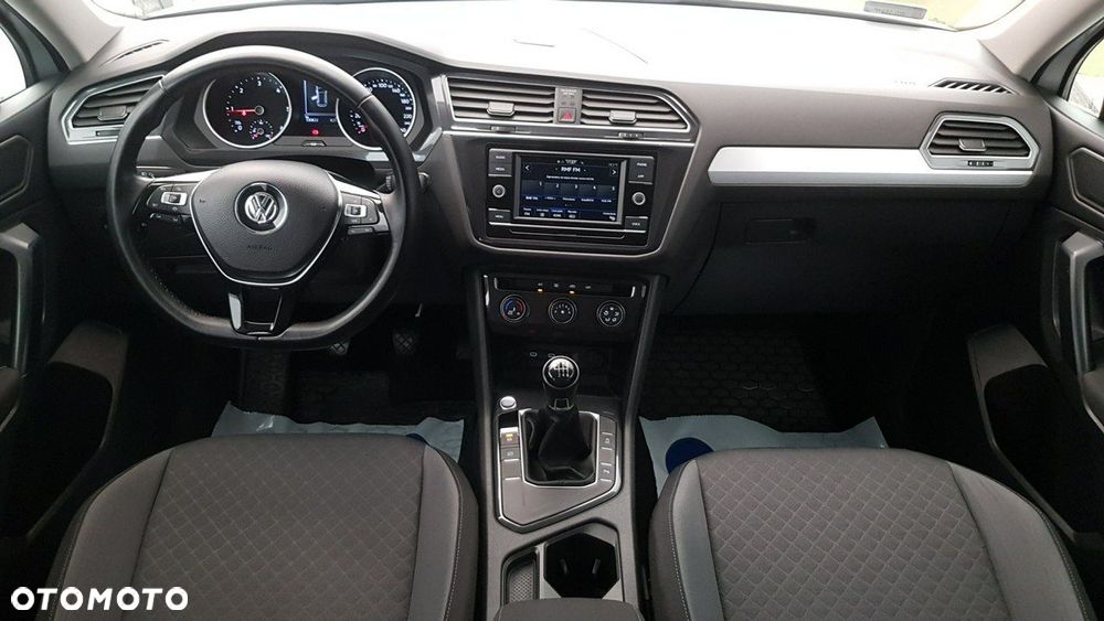 Volkswagen Tiguan - 20