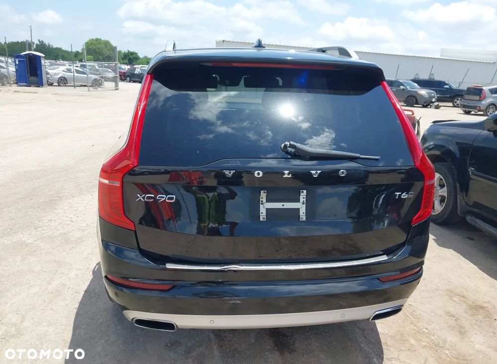 Volvo XC 90 T6 AWD Geartronic Momentum - 4