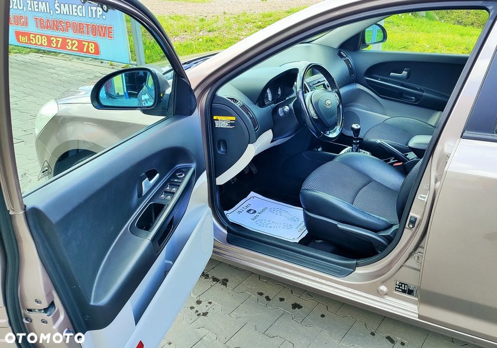 Kia Ceed 1.4 Comfort + - 3