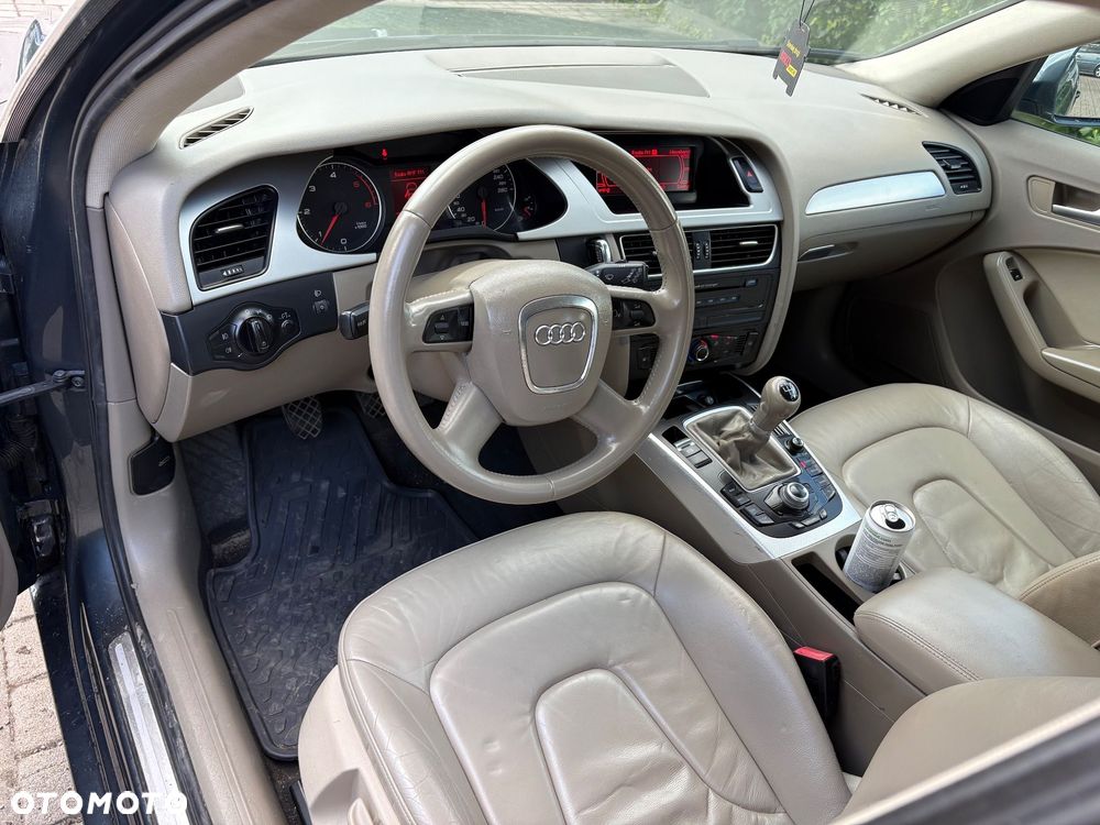 Audi A4 Avant 2.0 TDI - 17