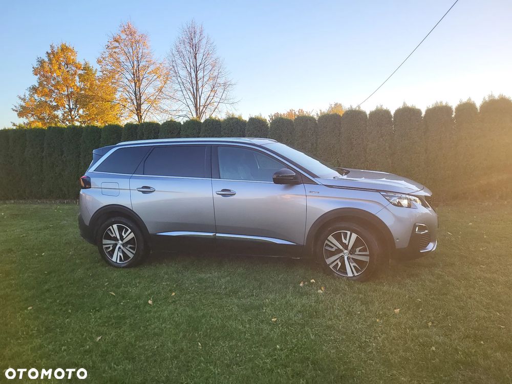Peugeot 5008 2017 photo 5