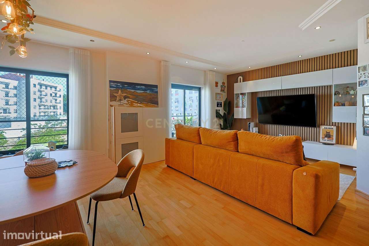 Apartamento T2 com Garagem, no Parque Luso em Corroios. - Grande imagem: 3/45