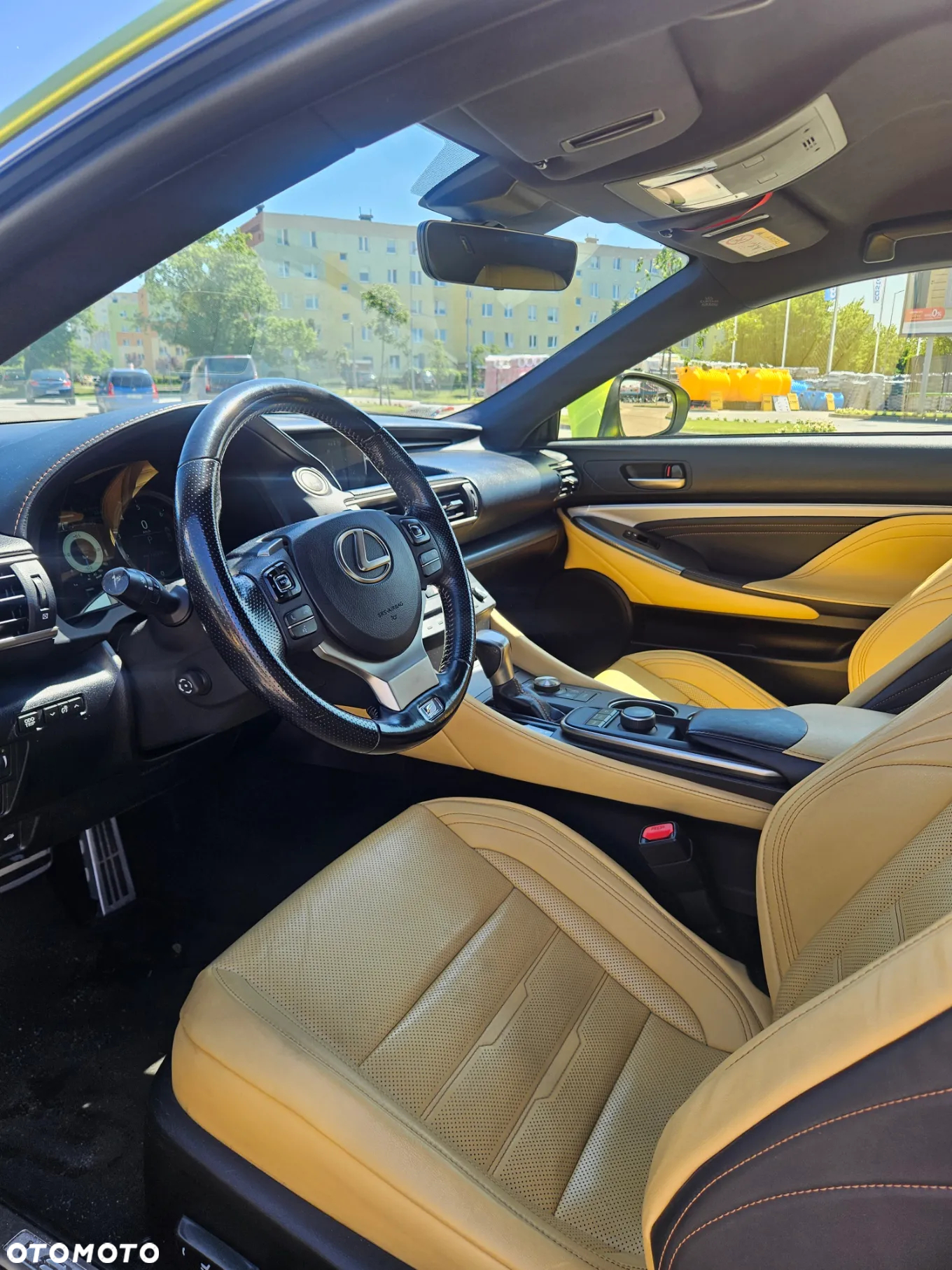 Lexus RC 200t / 300 F Sport - 8